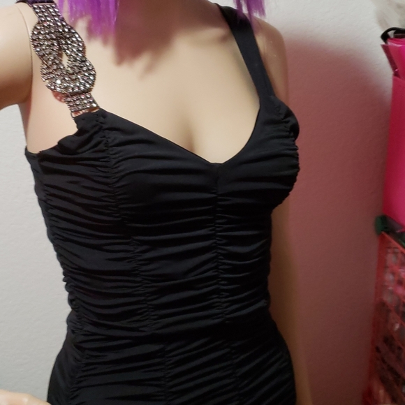 Gorgeous Black Cocktail 🍸/ Prom Dress - Picture 2 of 7